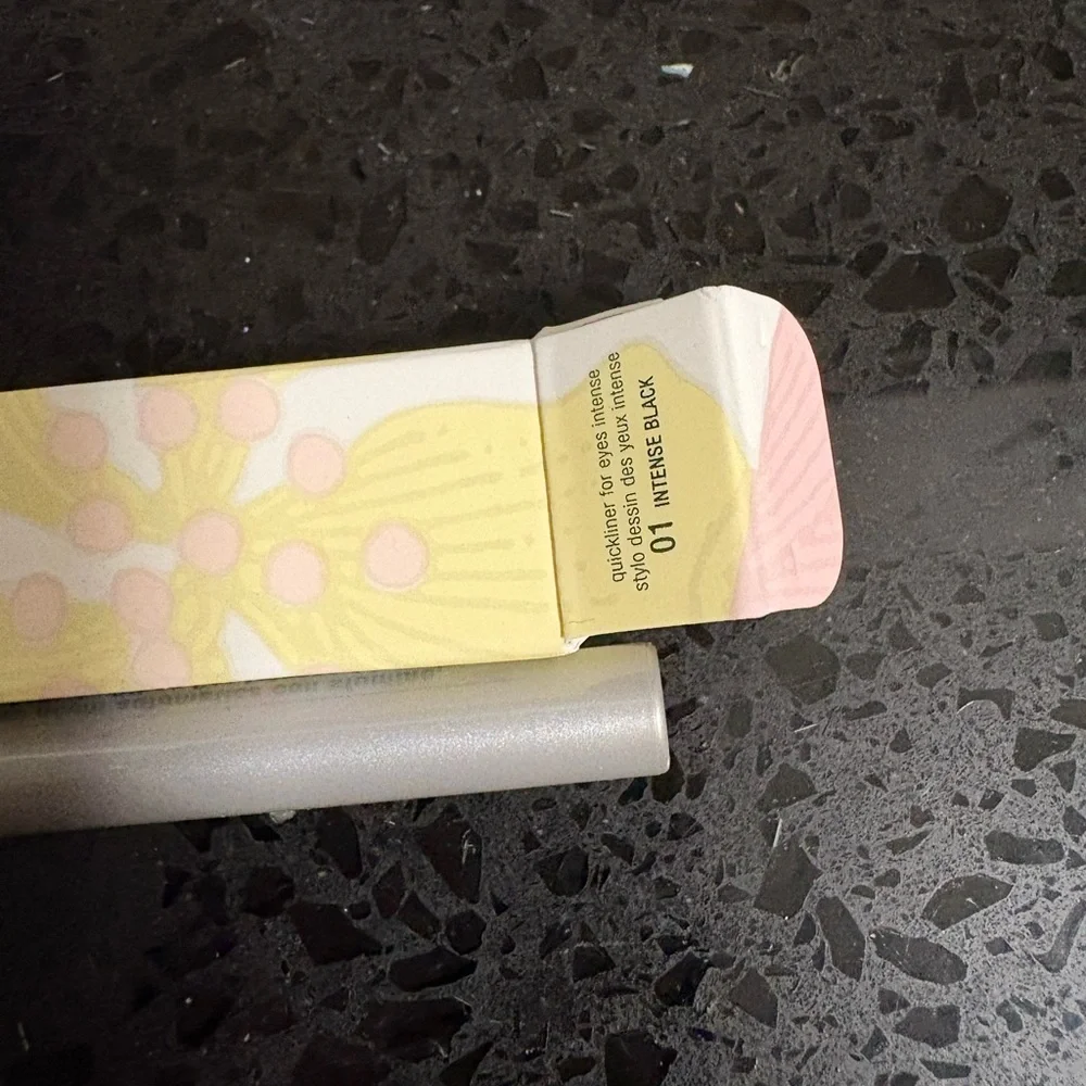 NEW Clinique quickliner black eyeliner